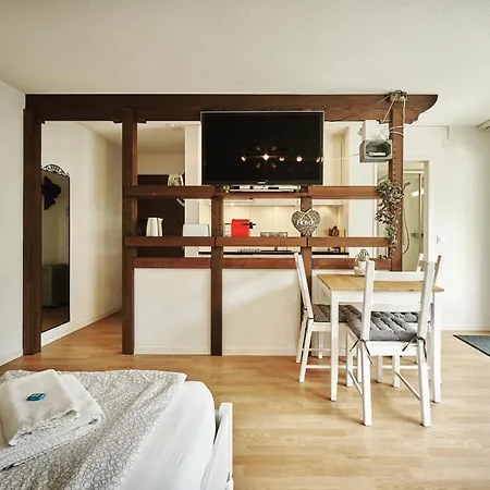Apartament Switzerland *